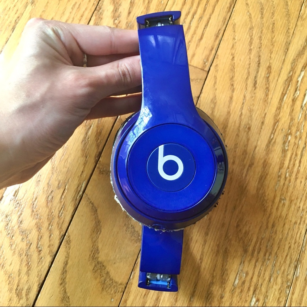 4/$10 - Beats by Dr. Dre Solo Wireless Headphones - Blue - Picture 11 of 15